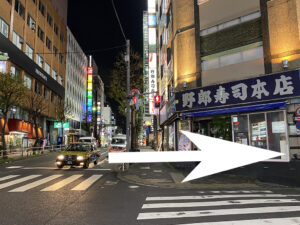 歌舞伎町ソムニオへの道